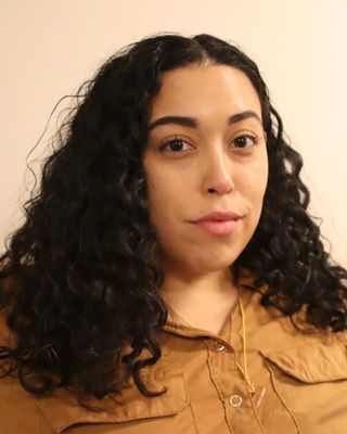 Photo of Rosalyn Pirela, LMHC, Counselor