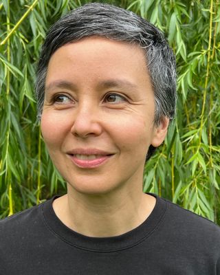 Photo of Beatrice Pallomina - Bee Pallomina, Registered Psychotherapist (Qualifying), MFA, ExAT