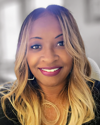 Photo of Andrea Darden, Clinical Social Work/Therapist, LICSW