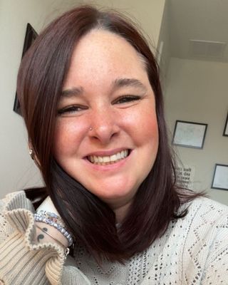 Photo of Lauren Liston, Licensed Mental Health Counselor, LMHC