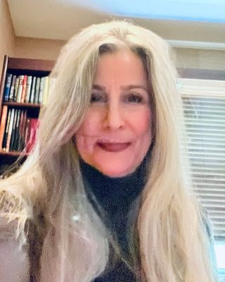 Photo of Lisa Goldberg Griggs, Counselor, MA, LPC, PLLC