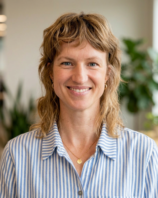 Photo of Alysha Punnett, Counsellor, MACP, RCC