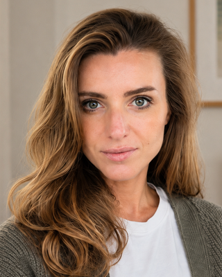 Photo of Dylan Mitchell, Registered Psychotherapist (Qualifying), MACP, RP(Q), EMDR