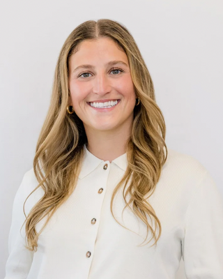 Photo of Samantha Nemirov, Licensed Professional Clinical Counselor, LPCC