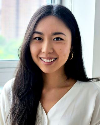 Photo of Elizabeth Kim, LCSW, Clinical Social Work/Therapist