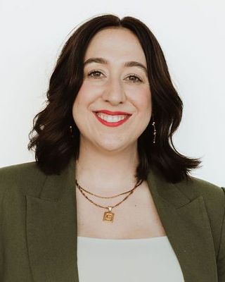 Photo of Chanda McFadden, Clinical Social Work/Therapist, MSW, RCSW