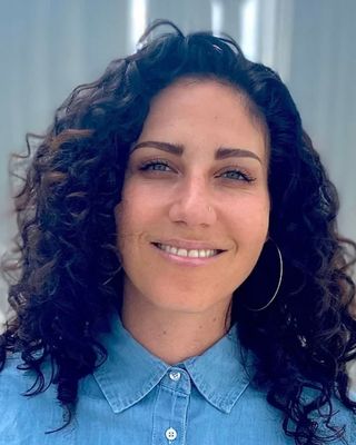 Photo of Lindsey Leung, Marriage & Family Therapist, LMFT