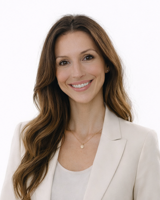 Photo of Jennifer Paquette, RSSW