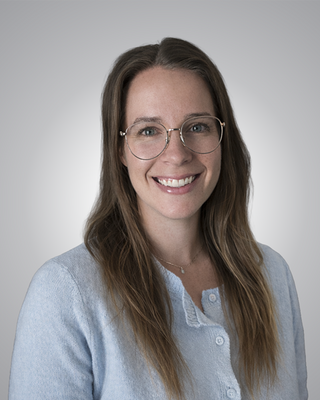 Photo of Hanna Lee, Clinical Social Work/Therapist, MSW, SWC