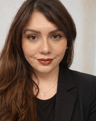 Photo of Crystaloren Gomez, Psychiatric Nurse Practitioner, PMHNP, FNP