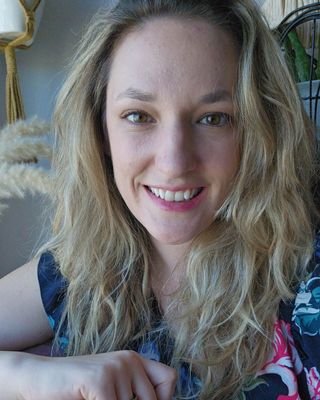 Photo of Stefanie Frappier, Registered Psychotherapist (Qualifying), MHSc, BA, ECE