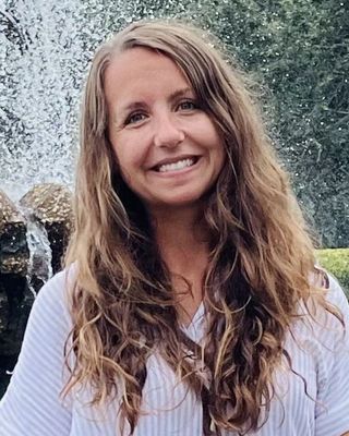 Photo of Lindsay Travers, Clinical Social Work/Therapist, LICSW