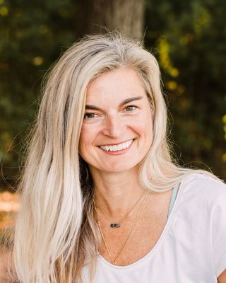 Photo of Coral Brown, Counselor, LMHC