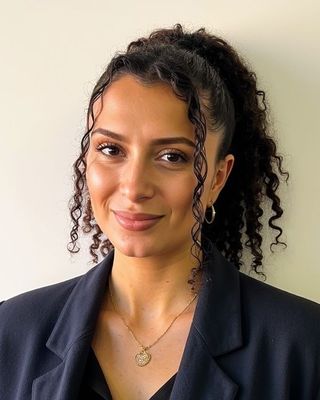 Photo of Hannah Kosky, Psychotherapist, MA, MBACP