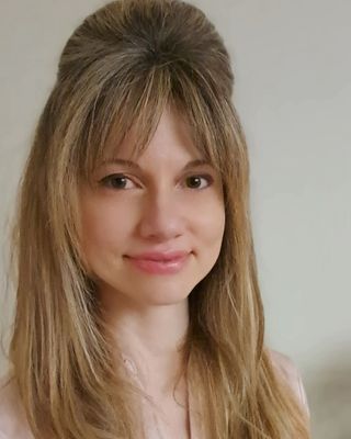 Photo of Perla Pardias, Registered Social Worker, MSW, RSW