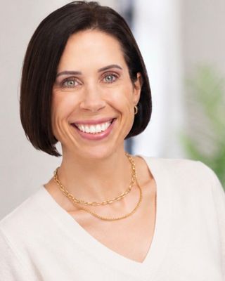 Photo of Holli Engelhart, Clinical Social Work/Therapist, MSW, LICSW
