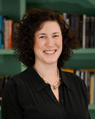 Photo of Debi Magonet, Psychotherapist, MA, HCPC-Art Therap.