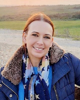 Photo of Emma Ashby, Counsellor, MNCPS Acc.