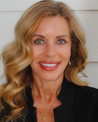 Photo of Holli Ferrara, Pre-Licensed Professional