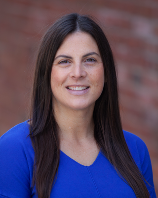 Photo of Stephanie Inness, Clinical Social Work/Therapist, MSW, RSW