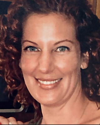 Photo of Erin Lynch, Marriage & Family Therapist in Los Angeles, CA