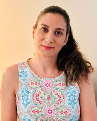 Photo of Sepideh Hossaini, MA Psy, RP, CSFT, Registered Psychotherapist