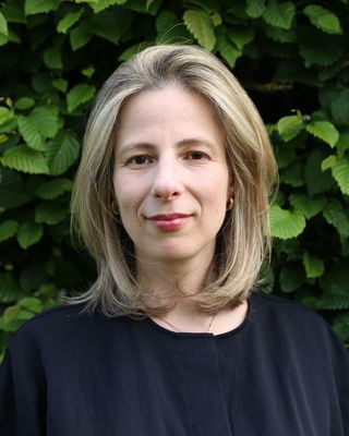Photo of Sílvia R. Ferreira, Psychotherapist, MIACP
