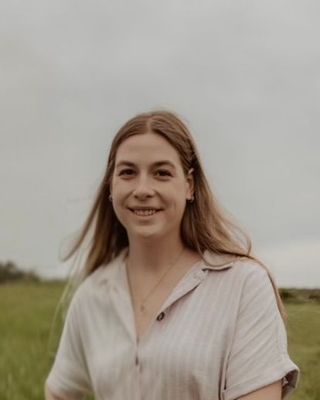 Photo of Abigail McInnes, Registered Psychotherapist (Qualifying), RP(Q), BA Hons, MACP