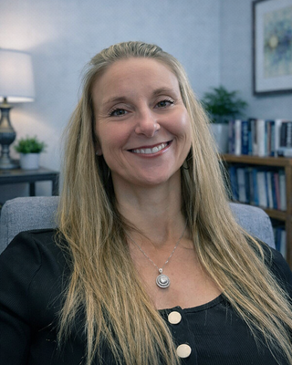 Photo of Samantha Sims, Clinical Social Work/Therapist, LICSW