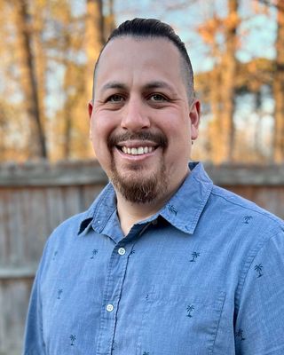 Photo of Lucas Flores, Clinical Social Work/Therapist, LMSW