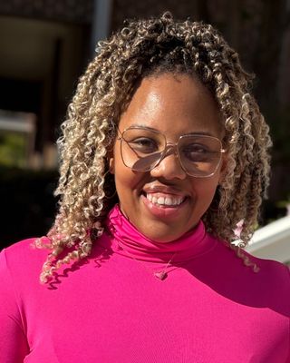 Photo of Phylicia Clemons, Pre-Licensed Professional