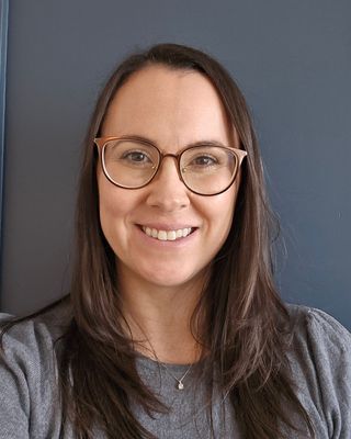 Photo of Dr. Lesley Roberts, Psychologist, PhD