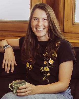 Photo of Hannah Yinhar, Clinical Social Work/Therapist, MSW