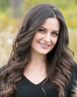 Photo of Samantha Mirarchi | Thriving In Your 20S And 30S, MSW, RSW, Registered Social Worker