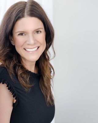 Photo of Claire Hanlon, Psychologist, MACP