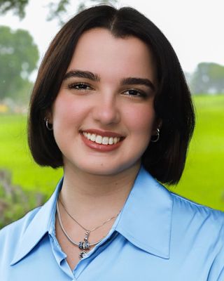 Photo of Maria Rodriguez, Pre-Licensed Professional, MS, RMHCI
