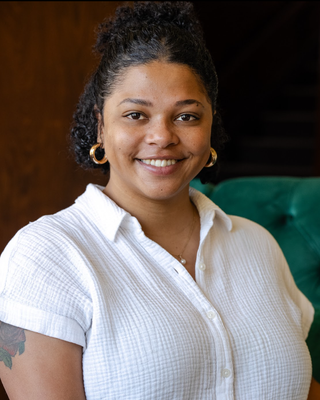 Photo of Isabel Hallock, Pre-Licensed Professional, APCC