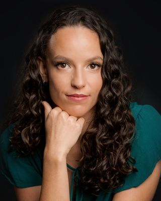 Photo of Jasmine Mente-Cammarano, Psychologist, MPsych