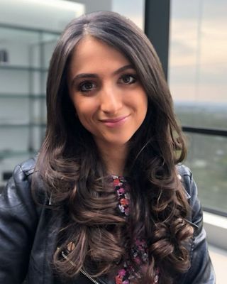 Photo of Eliza Levy, Psychotherapist, MUKCP