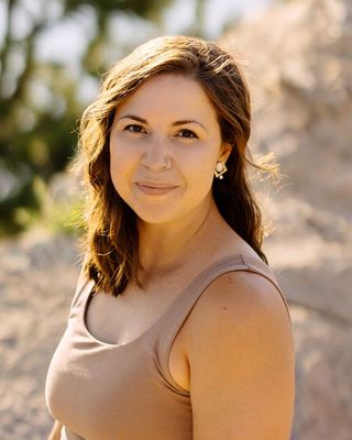 Photo of Annie Hennig, Marriage & Family Therapist, MA, LMFT