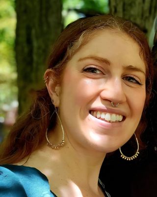 Photo of Colleen Cernik, Art Therapist, LPAT