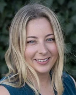 Photo of Ashley Lakely, Marriage & Family Therapist, LMFT