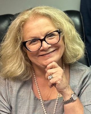 Photo of Lynn Diane Long, Psychiatric Nurse Practitioner, PhD, APRN, PMHNP