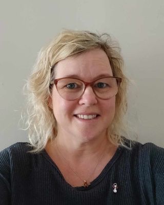 Photo of Janine Daws, Psychotherapist, MNCPS Acc.