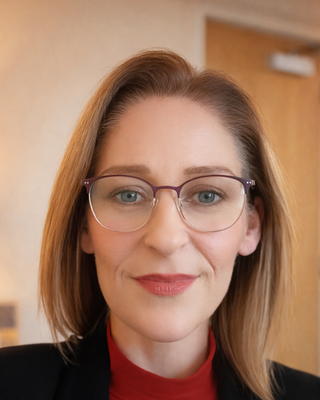 Photo of Alexandra Finlay, Counsellor, MBACP