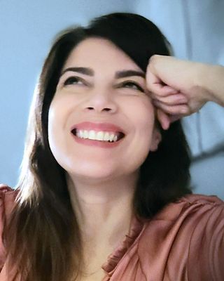 Photo of Rachel Savur, Clinical Social Work/Therapist, LLMSW