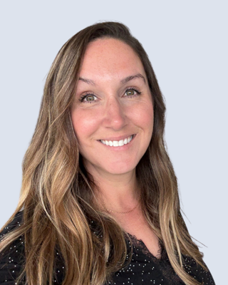 Photo of Courtenay Johnson, Registered Psychotherapist (Qualifying)