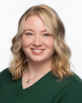 Photo of Mackinze Thill, Licensed Professional Counselor, LPC, t-LMHC