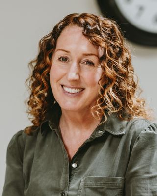 Photo of Shari Woolley, Psychotherapist, MBABCP