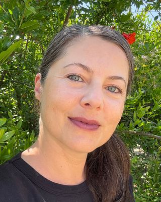 Photo of Arine Sulukdjian, Marriage & Family Therapist Associate, MA, ATR-P